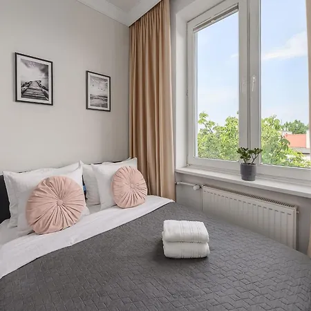 Flat With Quiet Courtyard Apartamento Varsovia